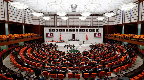 Mecliste yoğun mesai başlıyor: 12. Yargı Paketi, emekli zammı ve üniversite affı gündemde