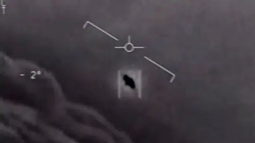Pentagon'dan yeni UFO belgeleri: Nükleer silah tesisi üzerindeki gizemli cisim raporda