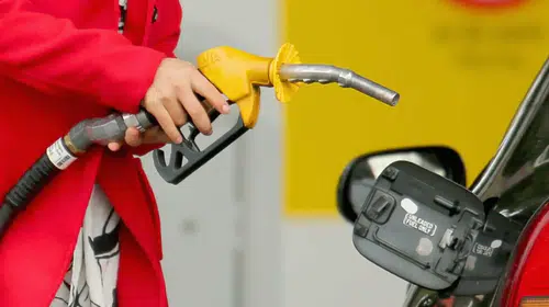 Akaryakıt ve sigarada ÖTV artışı yapılmayacak