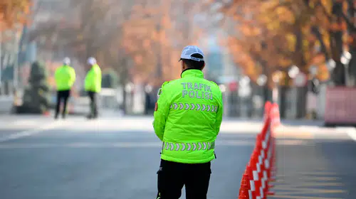 İstanbul'da yarın triatlon alarmı: FSM Köprüsü ve ana arterler trafiğe kapatılacak
