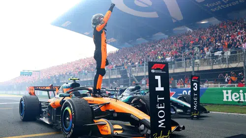 Hollanda Grand Prix'sinde Lando Norris kazandı, Max Verstappen kaza yaparak yarış dışı kaldı