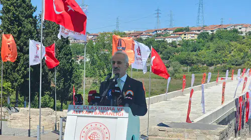 Ankara ile İstanbul arası yarım saat kısalıyor: Bakan Uraloğlu "Orta Anadolu Otoyolu" projesini duyurdu