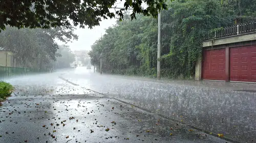 Meteoroloji'den hava durumu uyarısı: Sağanak yağış ve fırtına geliyor