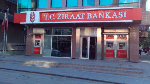 Ziraat Bankası'nda dev sistem kesintisi: Mobil, kart ve POS cihazları kilitlendi