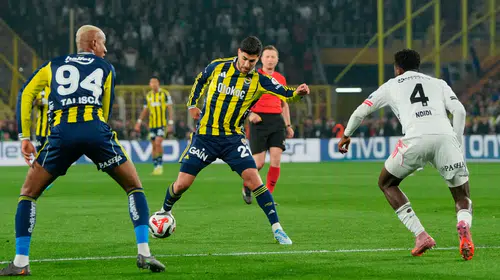 Süper Lig'de dev derbinin tarihi belli oldu: Fenerbahçe ile Beşiktaş 5 Eylül'de karşılaşıyor