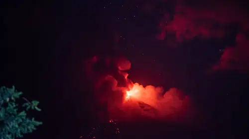 Guatemala'da Fuego Yanardağı alarmı: İki köy tahliye ediliyor