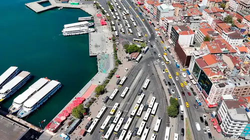 İBB'den Kadıköy kararı: Rıhtımdaki otobüs peronları Uzunçayır'a taşınıyor