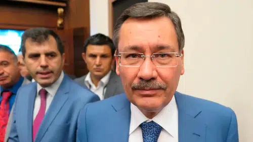 Melih Gökçek hakkındaki iddialarla ilgili soruşturma başlatıldı: "Kendimi Türk adaletine teslim ediyorum"