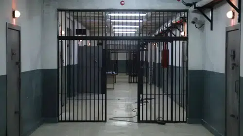 "Cezaevinde isyan çıktı" iddiasında 8 kişi hakkında gözaltı kararı