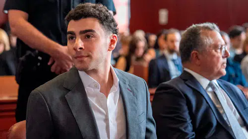 ABD'yi sarsan CEO suikastında kritik itiraf: Zanlı Luigi Mangione suçlamaları kabul etti