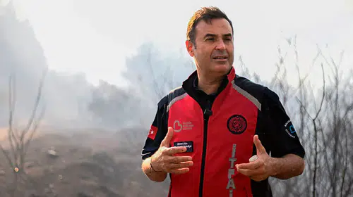 Susurluk'taki orman yangınında talihsiz kaza: Boğazına kor parçası isabet eden Ahmet Akın hastaneye kaldırıldı