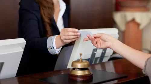 Küçük otellere yeni kurallar geliyor: Resepsiyon, ilk yardım personeli ve cankurtaran zorunlu olacak