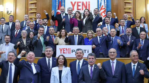 Yeni Partili vekillerden Özgür Özel'e destek: “Sımsıkı ve kol kola Genel Başkanımız'ın arkasındayız”