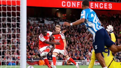 Emirates'te açılış resitali: Arsenal, Coventry City'yi rahat geçti