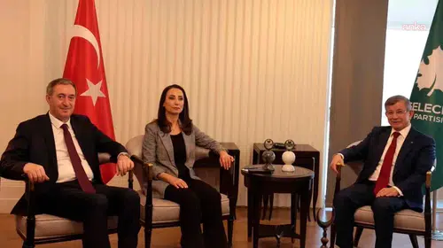 Davutoğlu'na açılan hakaret soruşturmasına DEM Parti'den tepki: Siyasilere soruşturma açılması doğru değil
