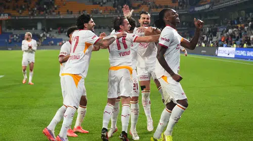 Galatasaray, Başakşehir deplasmanında uzatmada güldü: 2-3