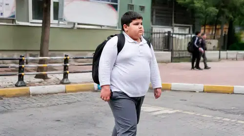 Çocuklarda obezite krizi büyüyor: Türkiye dünyada üçüncü, Avrupa'da zirvede