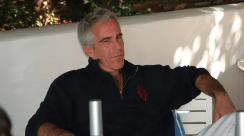 Jeffrey Epstein dosyasında yeni gelişme: Gizli davacı kimliğini açıkladı