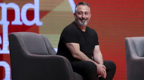 Cem Yılmaz'dan sevindiren haber: Hastaneden taburcu edildi