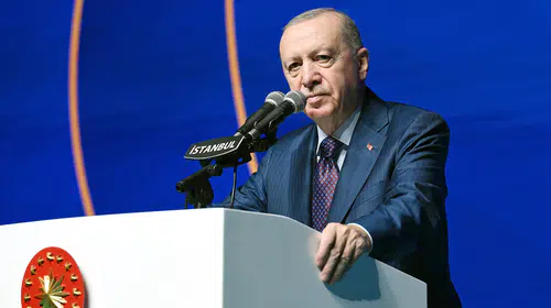 Şehit yakınları ve gazilerin atama töreninde Erdoğan'dan Meclis'teki tarihi uzlaşıya övgü: Son düzlüğü de geçerek bölgemizi huzur ve istikrara kavuşturacağız