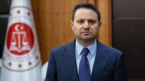 Akın Gürlek duyurdu: Yıllardır çözülemeyen 3 faili meçhul cinayet aydınlatıldı