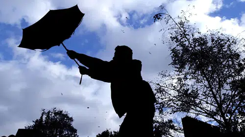 Meteoroloji uyardı: 60 kilometre hızla esecek rüzgar ve sağanak geliyor