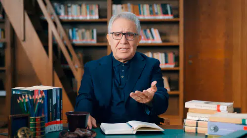 Zülfü Livaneli'den Yeni Parti'ye 'Yiğidim Aslanım' çağrısı: Artık çalmamalarını rica ettim