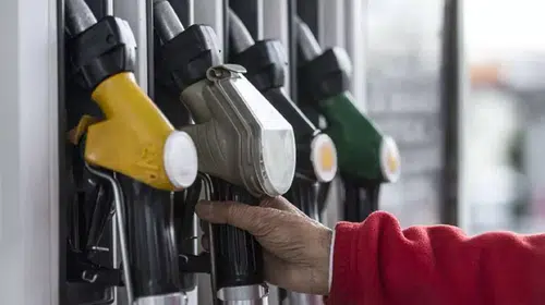 Akaryakıtta zamların ardı arkası kesilmiyor: Motorin 100 liraya yaklaştı
