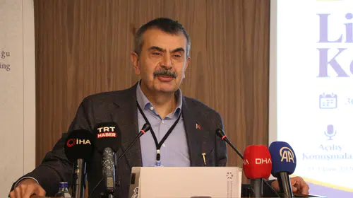 Bakan Tekin'den eğitimde köklü değişim çağrısı: Barış ve demokrasi merkeze alınmalı