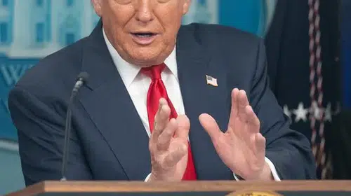 Trump ve Putin'den kritik salgın mesaisi: Telefon trafiği başlıyor