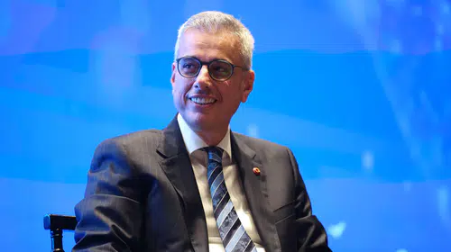 Bakan Memişoğlu'ndan gençlere çağrı: İcat çıkartın, beraber üretelim