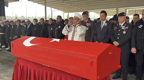 Sivas'ta hüzünlü veda: Kore gazisi Kahraman Ağa Aytekin son yolculuğuna uğurlandı