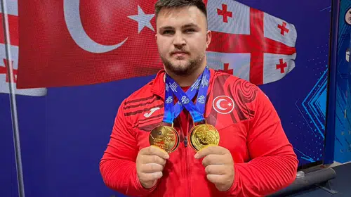 Halterde çifte gurur: Genç millilerden Avrupa'da altın madalya yağmuru