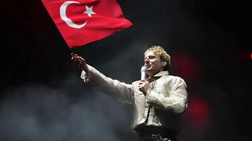 Tuzla'da Cumhuriyet coşkusu Edis ile zirveye taşındı