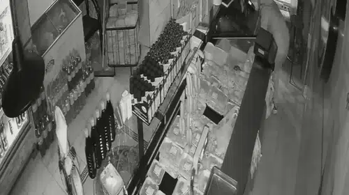 Aksaray'da gece yarısı operasyonu: 14 yaşındaki hırsız tutuklandı