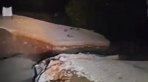 İnegöl'de şiddetli yağış felaketi: Dere köprüsünü yuttu