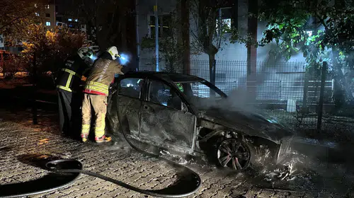 Edirne'de seyir halindeki araç bir anda tutuştu