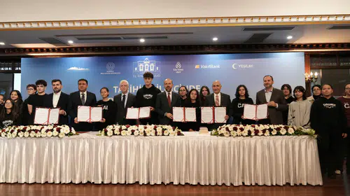 Gençler tarihe tanıklık edecek: 20 bin öğrenci için Demokrasi Adası yolu göründü