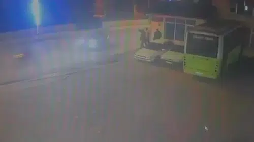 Kartepe'de dehşet anları: Motosikletli sürücü yaşam mücadelesi veriyor