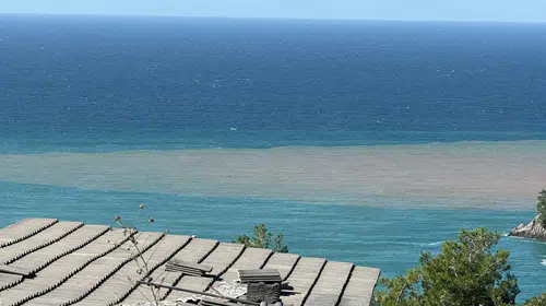Bartın'da şiddetli yağışlar Karadeniz'in çehresini değiştirdi