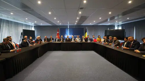 Bakan Işıkhan’dan Brüksel’de gurbetçi temsilcilerine ziyaret