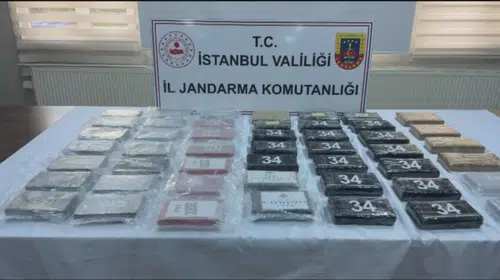 İstanbul'da zehir tacirlerine jandarma darbesi: 50 kilo kokain yakalandı