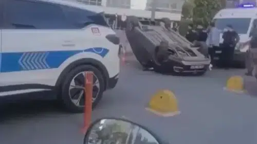 Maslak'ta korkutan kaza: Kontrolden çıkan araç takla attı