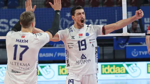 İzmir'de voleybol şöleni: Altekma zorlu Halkbank sınavına çıkıyor