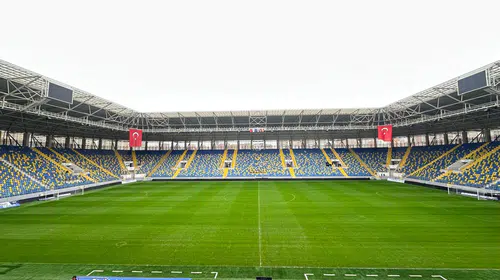 Eryaman Stadyumu'nda kritik randevu öncesi zemin tartışması