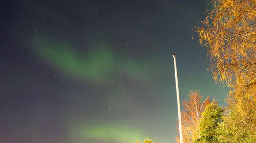 Finlandiya semalarında görsel şölen: Tilki ateşi Seinajoki'yi büyüledi