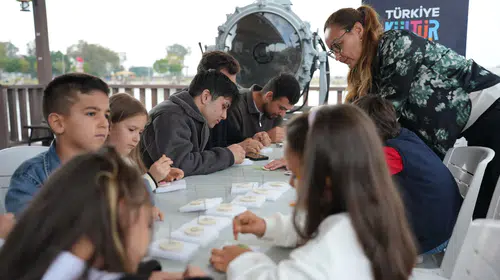 İzmir Kültür Yolu Festivali'nde sanat rüzgarı: Tarihten günümüze kültürel yolculuk