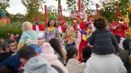Rami Kütüphanesi'nde aile şöleni: On binlerce kişi festivalde buluştu