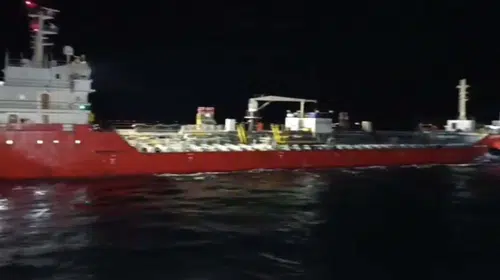 Çanakkale Boğazı'nda tehlike atlatan tanker güvenli bölgeye çekildi