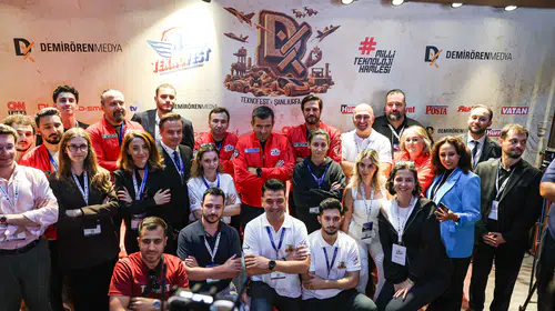 TEKNOFEST'te Selçuk Bayraktar'dan Demirören Medya'ya özel ziyaret